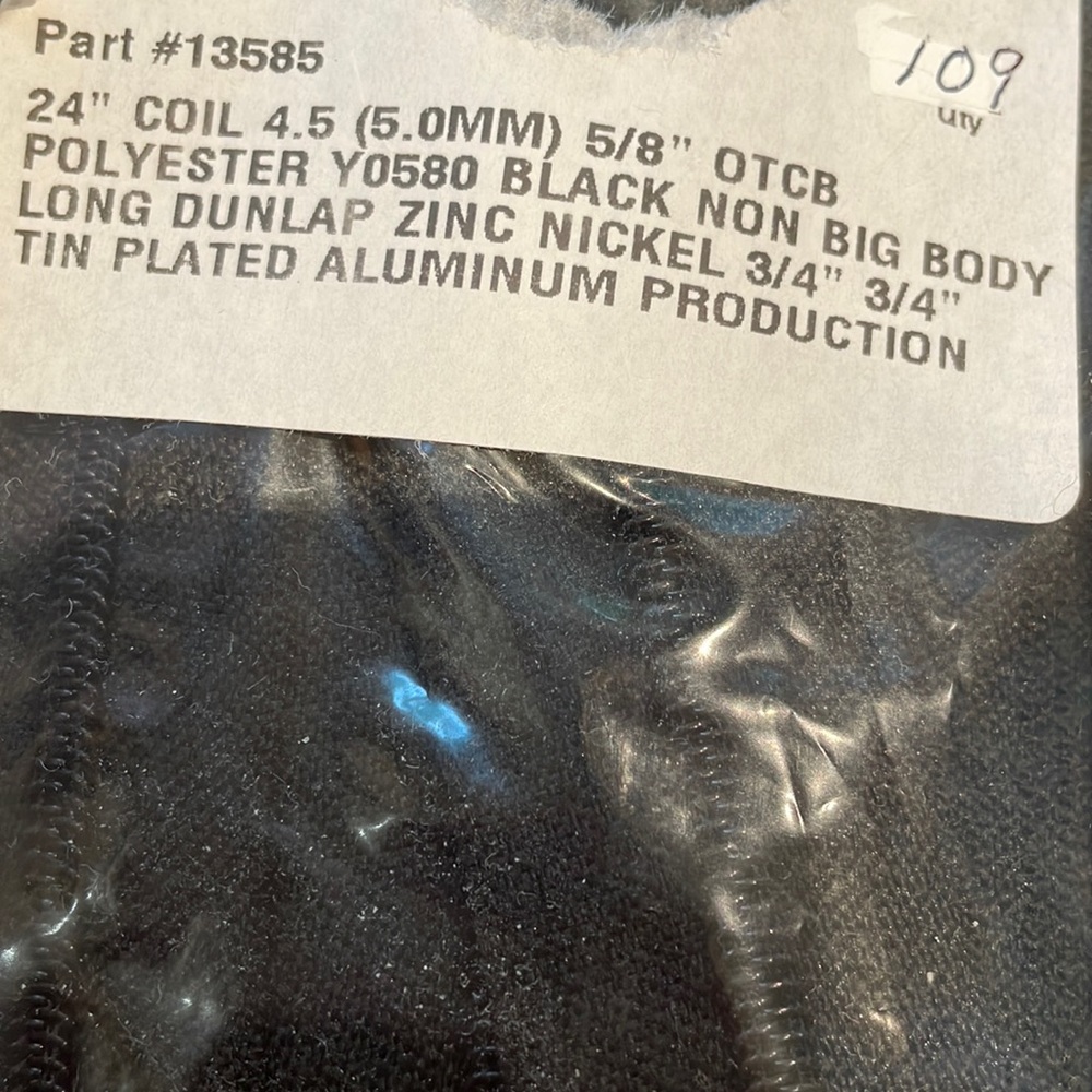 109 24” polyester black zippers.